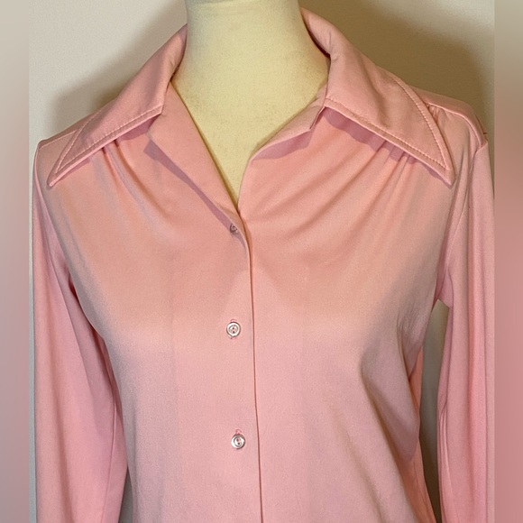 COPY - 70s VTG Daggar Collar Pink Button Down - Picture 4 of 7